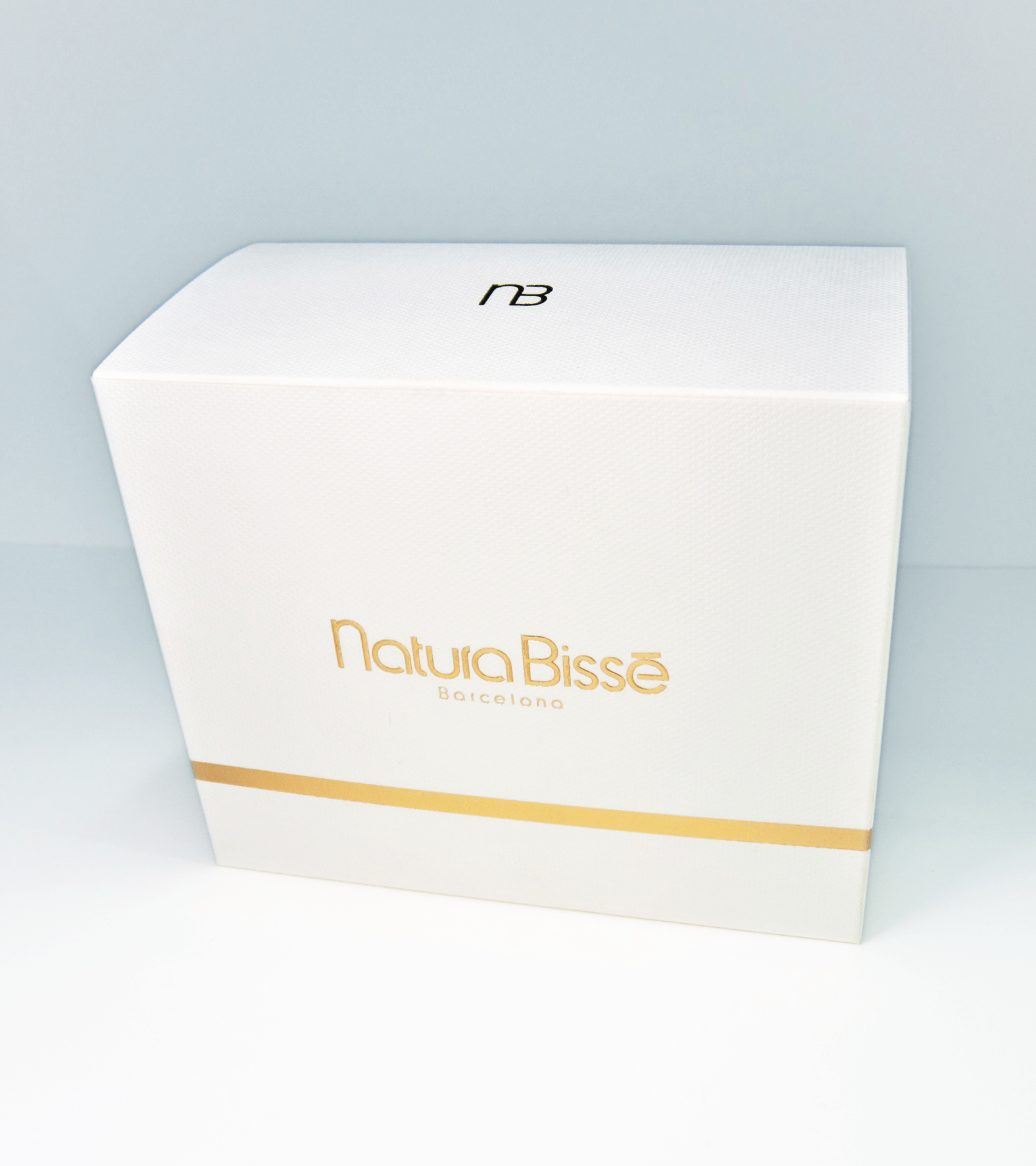 Fabricamos estuches premium para el sector de cosmética